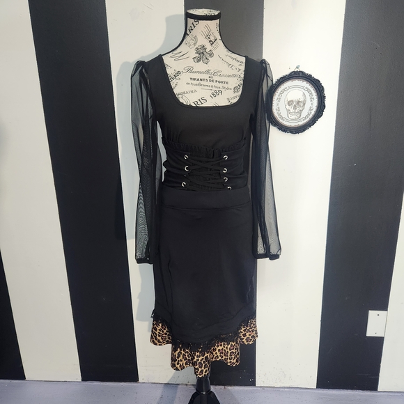 Pinup Leopard Ruffle Skirt - Picture 1 of 11